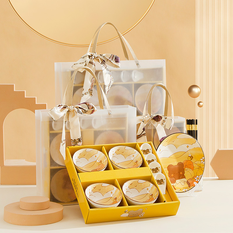 卡通南瓜小熊陶瓷餐具碗筷勺盘套装手提礼盒实用伴手礼品婚礼批发