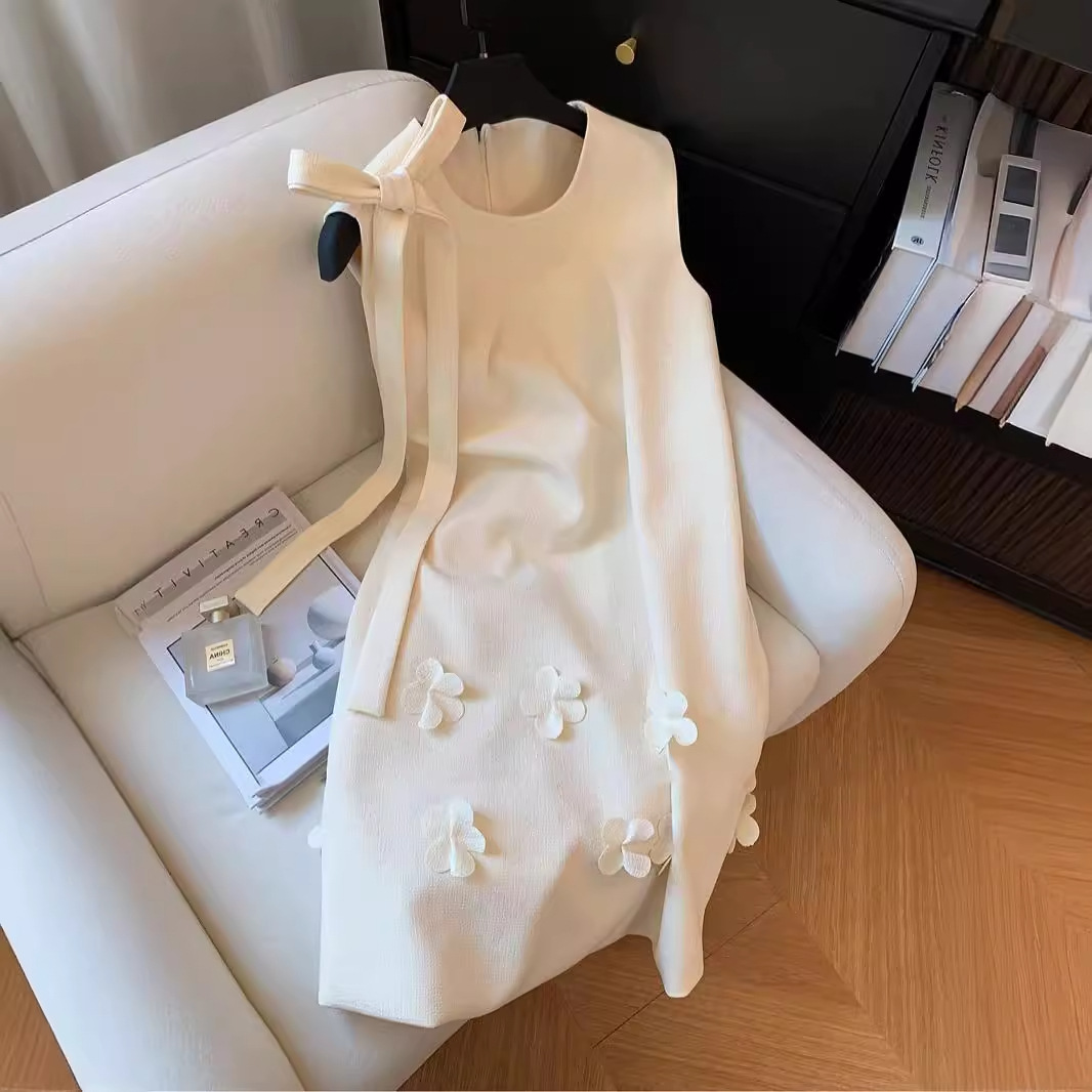 Summer elegant three dimensional sleevless dress