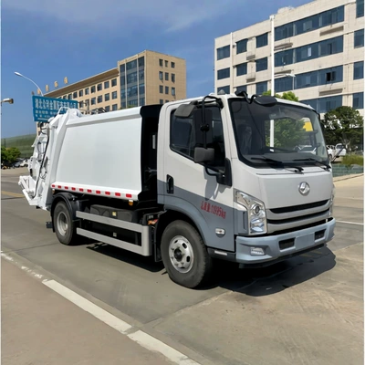 Rear-loading garbage compactor truck with sewage collection box to prevent secondary pollution, specialized vehicle for municipal sanitation (Elektrik zibil maşınları)