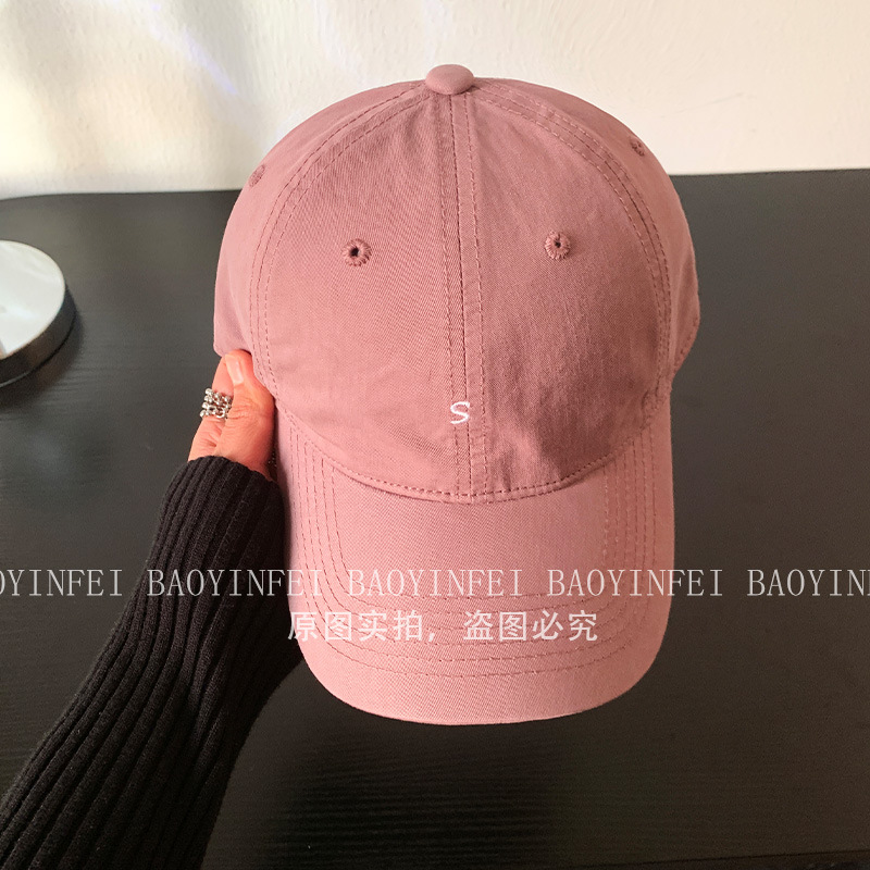 Sombrero de béisbol rosa de letras para mujeres con tapa suave, bordes anchos, cara grande, gorra de lengua de pato, gorra coreana, gorra de cabeza grande