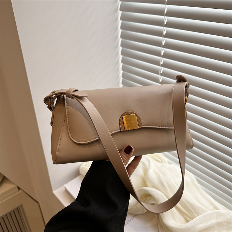 Bolsa de moda de tendencia 2025 primavera nuevo simple ocio de hombro bolso cuadrado sensación extranjera nicho mochila