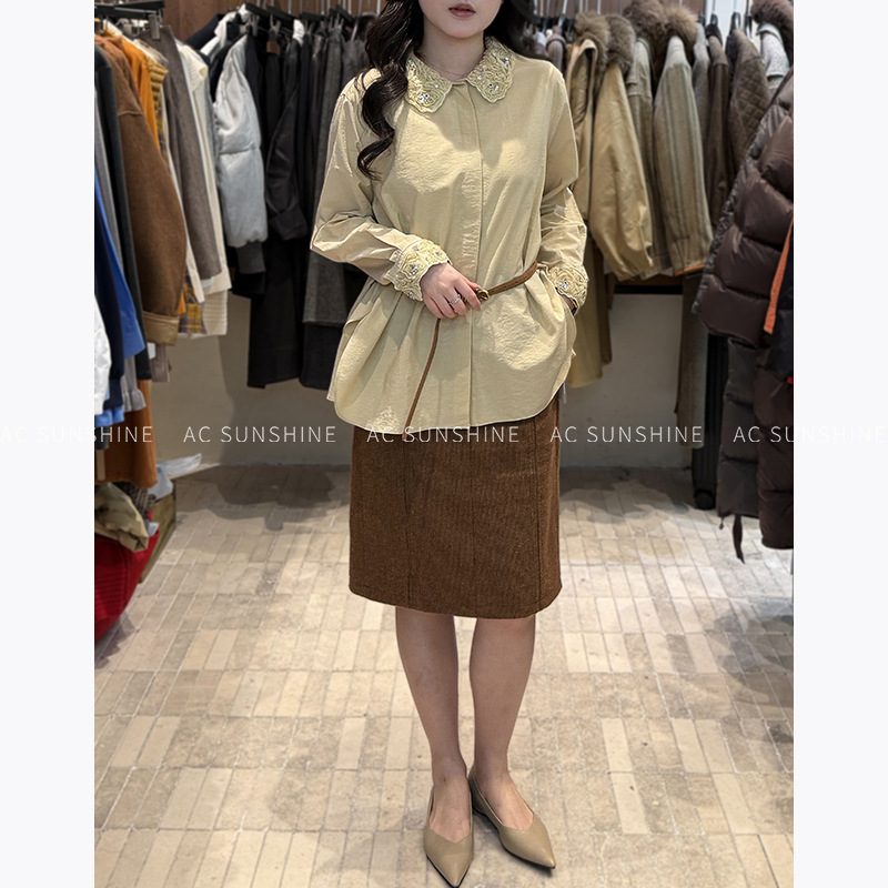 [No Returns or Exchanges] Moonlight Shimmer Collar with 3D Floral Lace - Stylish Commuter Shirt for Women H19520