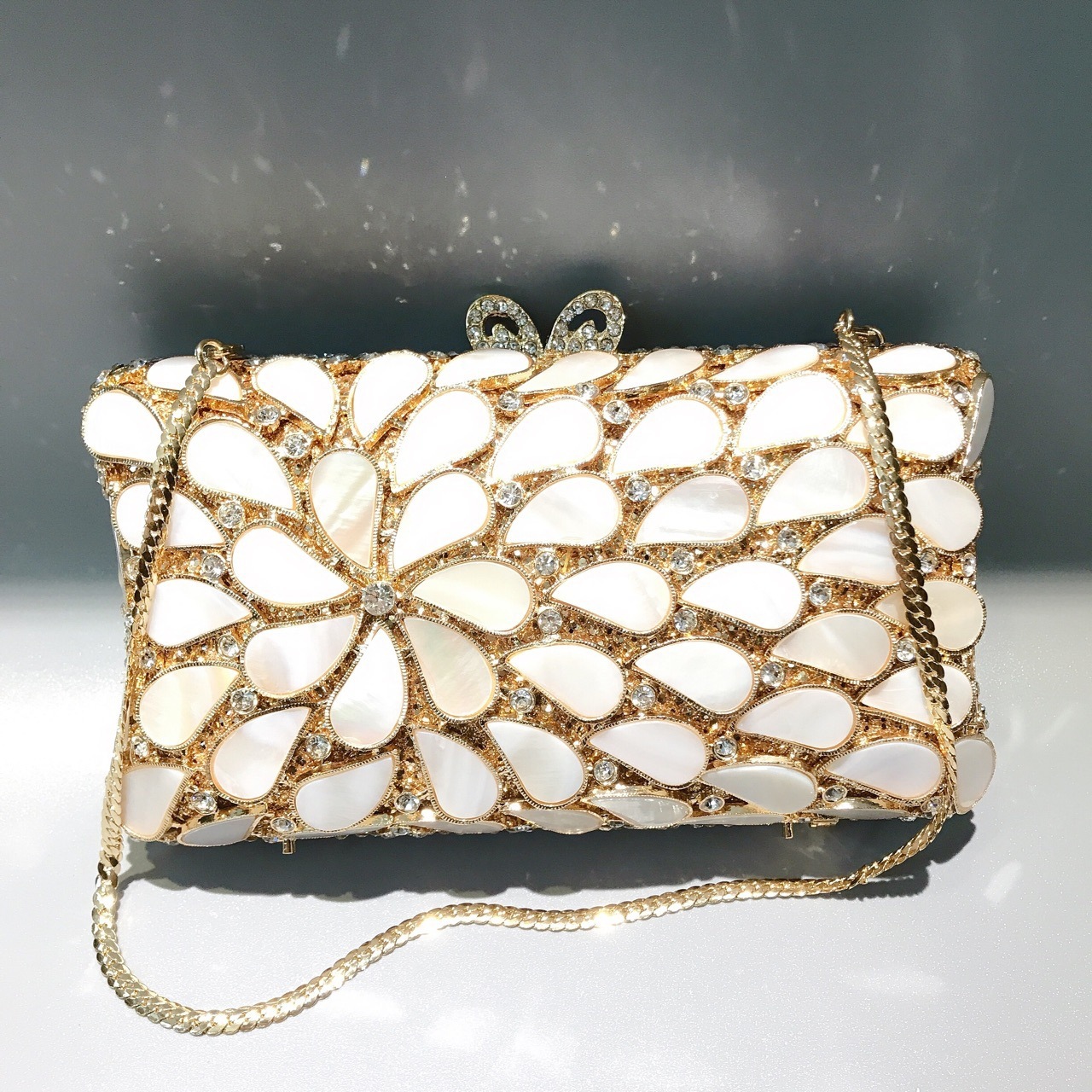 Nuevos productos de gota de agua conchas de diamante de cena de vestir de diamante de cristal bolsas de mano bolsas de mujer suministro transfronterizo
