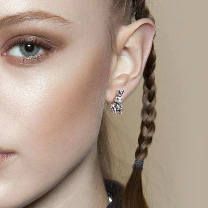 Eloch s925 plata simple tarjeta de dibujos animados tailandés plata retro muñecas de muñecas joyas de orejas de conejo M00823