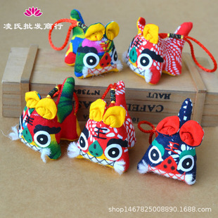 Tiger year mascot Chinese style cute flower cloth tiger head sachet pendant children's halter Dragon Boat Festival sachet