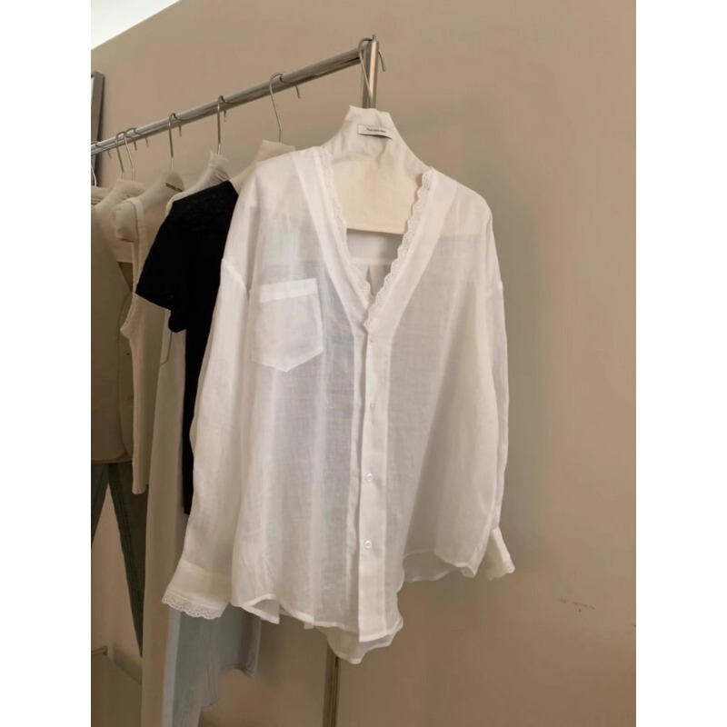 French-Style White Linen Long-Sleeve Sun Protection Shirt for Women, Summer Design with V-Neck Lace Trim, Air Conditioning Cover-Up Top French-Style White Linen Long-Sleeve Sun Protection Shirt for Women, Summer Design with V-Neck Lace Trim, Air Conditioning Cover-Up Top