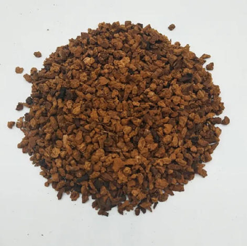Wild Yellow Chaga Mushroom Herbal Tea Bai Hua Rong Natural Birch Conk for Daily Brewing and Cooking in use