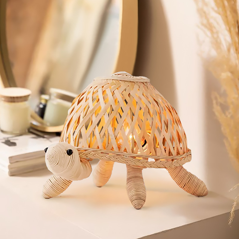 Japanese-style creative table lamp living room bedroom study model room decoration hand-woven rattan turtle modeling art lamp