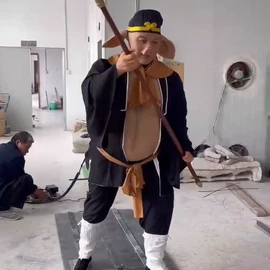 其他工艺品;泥塑工艺品;景观雕塑