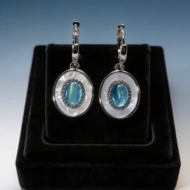 项链;耳环;吊坠