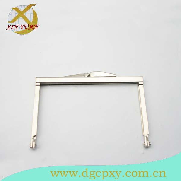 厂家供应银钱包五金铰 ，驳脚铰 手袋口架 专业设计