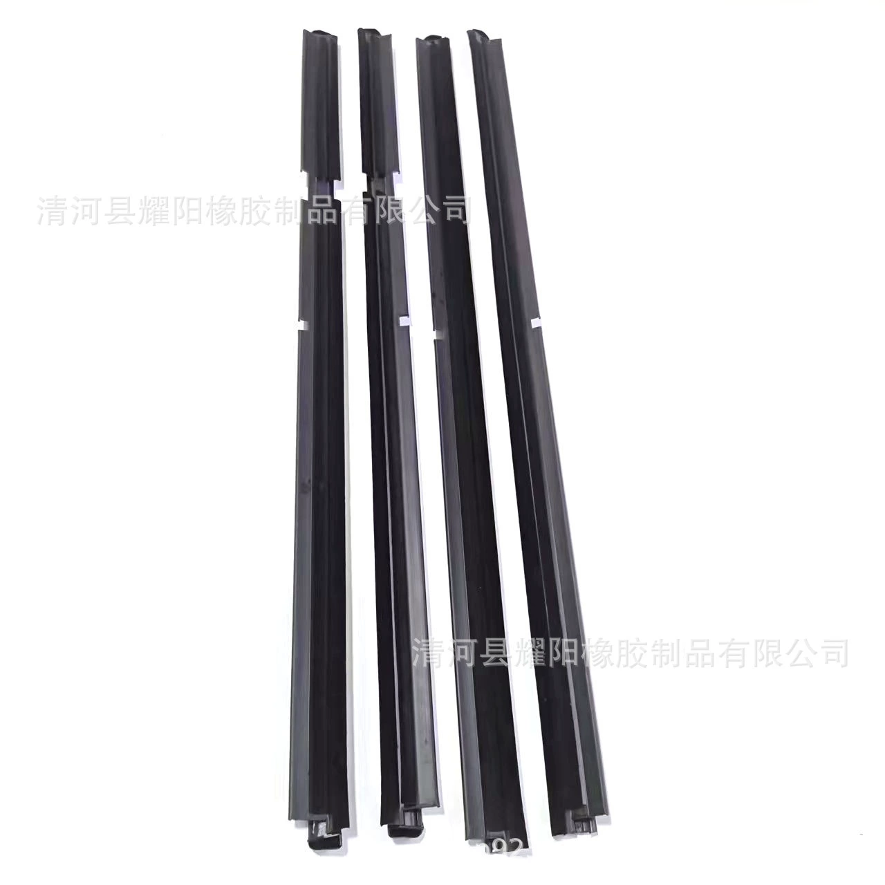 Применимая уплотнительная лента Jeep Cherokee OE:55135879AF/55135878AF/55135890AF