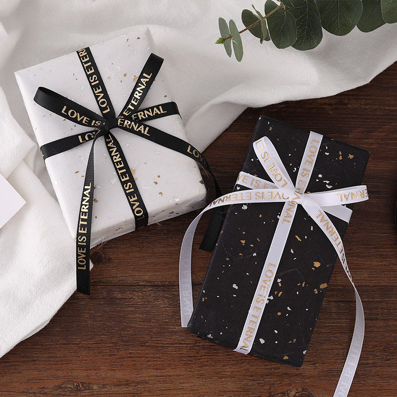 Stock 1CM estampado letras inglesas roscado cinta flores pastel de regalo decoración hecha a mano DIY cinta de alta densidad