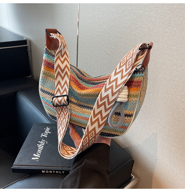 Grass for women with large capacity 2024 new summer niche design woven crossbody dumpling beach bag_voghion.com