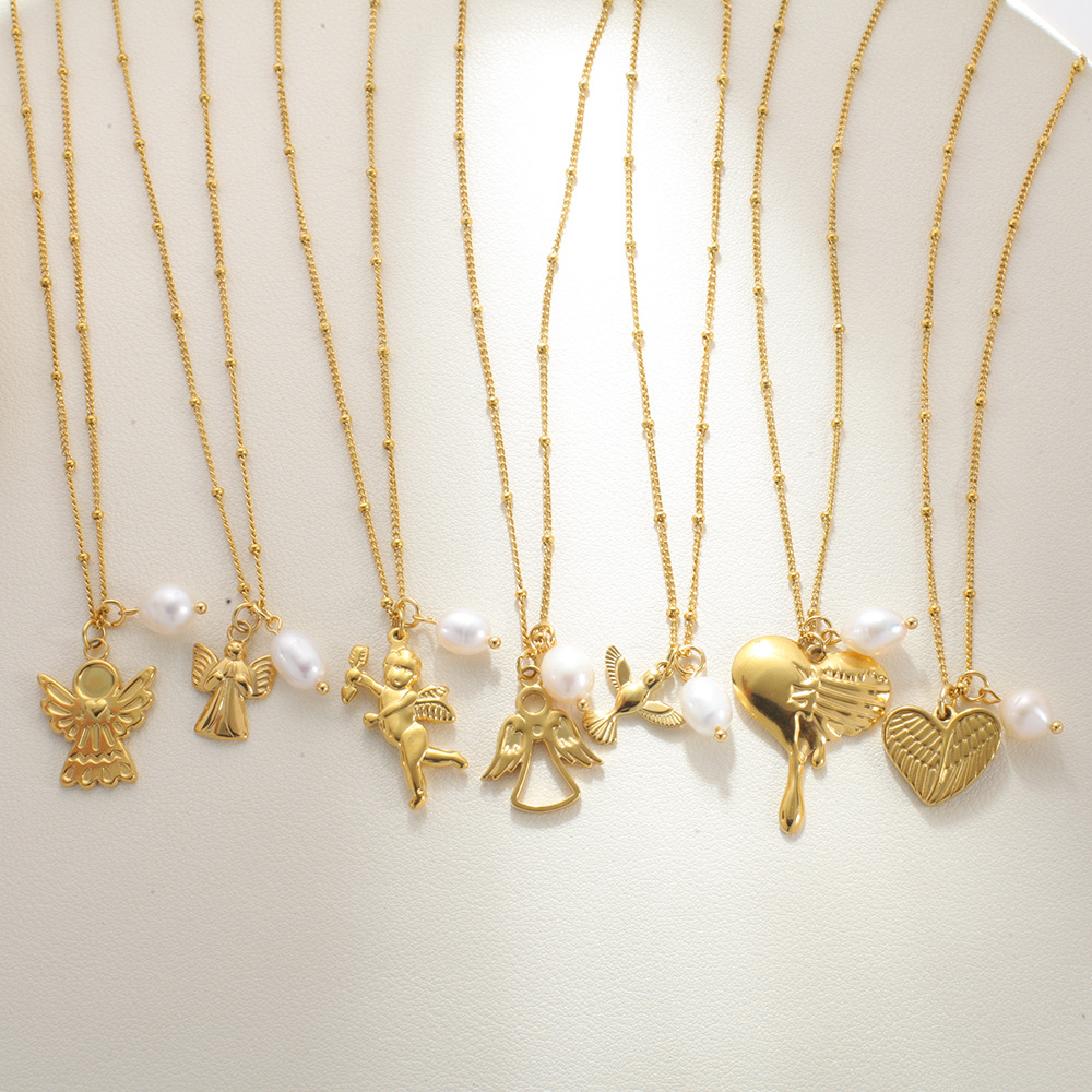 Großhandel Schmuck Frau Mond Herzform Schlange Edelstahl 304 Überzug Halskette Mit Anhänger Kabelkette display picture 3