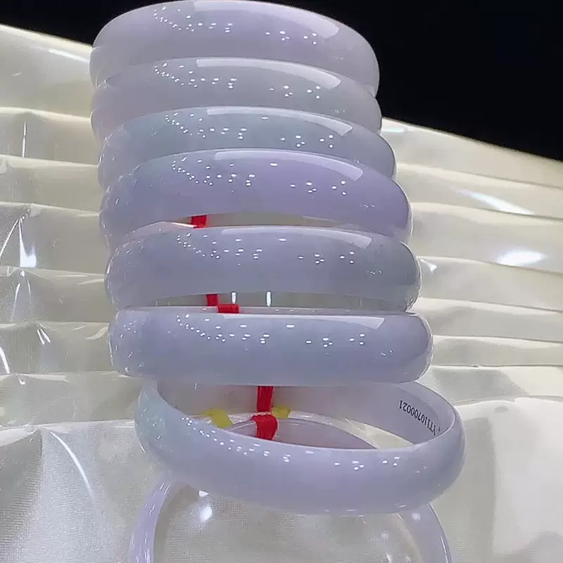 玉手镯批发缅甸天然色彩鲜明 福镯翡翠手镯珠宝饰品批发三八节