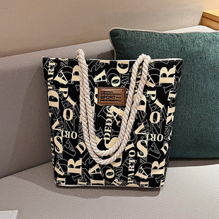 Capacious shopping bag, one-shoulder bag, storage system, 2022, Korean style