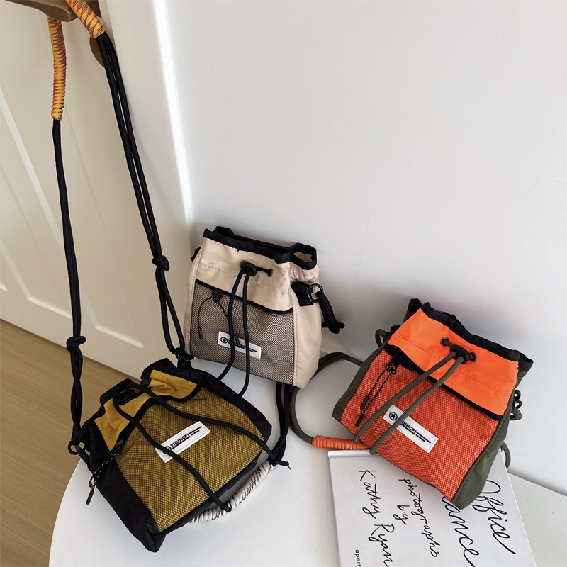 Bolso de hombro para niño y niño fresco de moda coreana cordón deportes al aire libre bandolera para niños verano nuevo bolso para niños