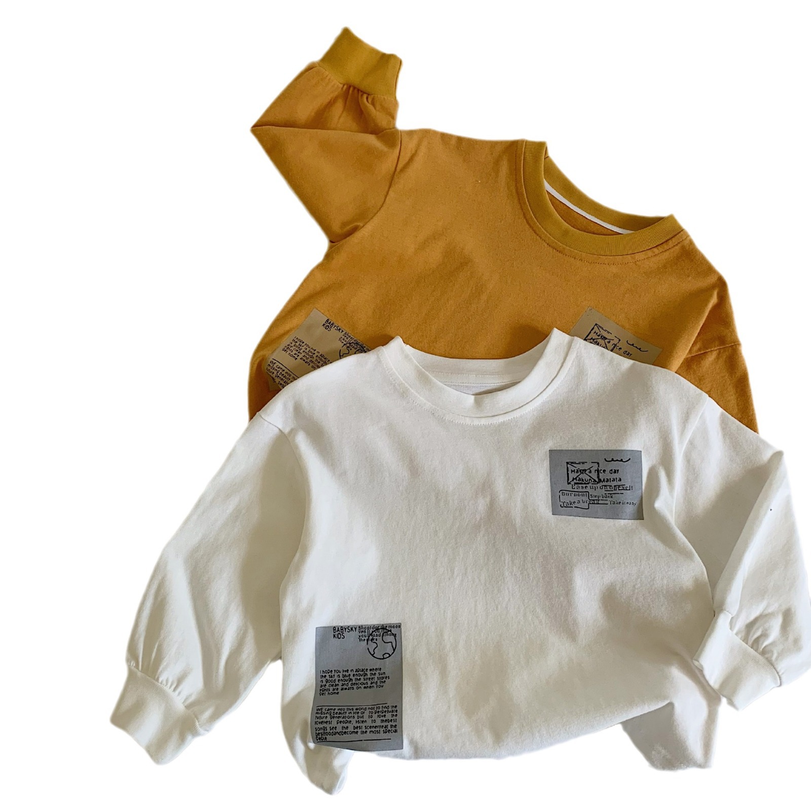 Camiseta infantil de Mai Bao2025 primavera marca plateada simple chaqueta de viento para niños cuello redondo suelto chaqueta versátil