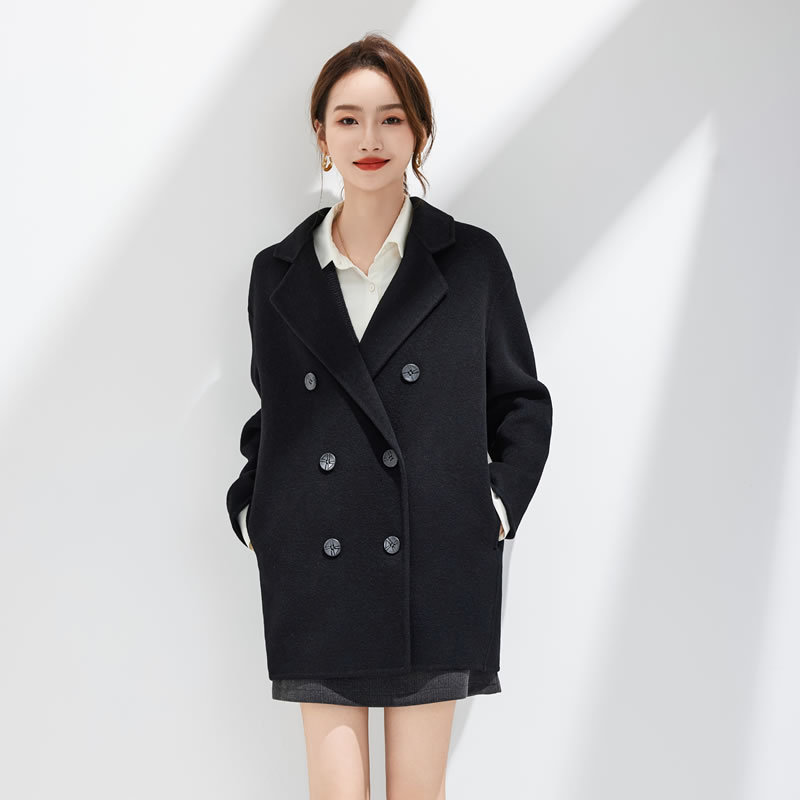 검은색