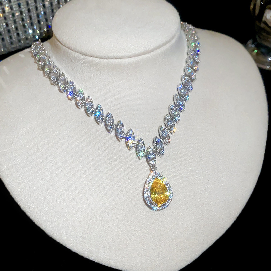 Collar de hebilla de gota de agua de piedra de silicio ligero de lujo nicho de alto nivel sensación de cadena de clavícula temperamento personalidad conjunto de joyería al por mayor image 10