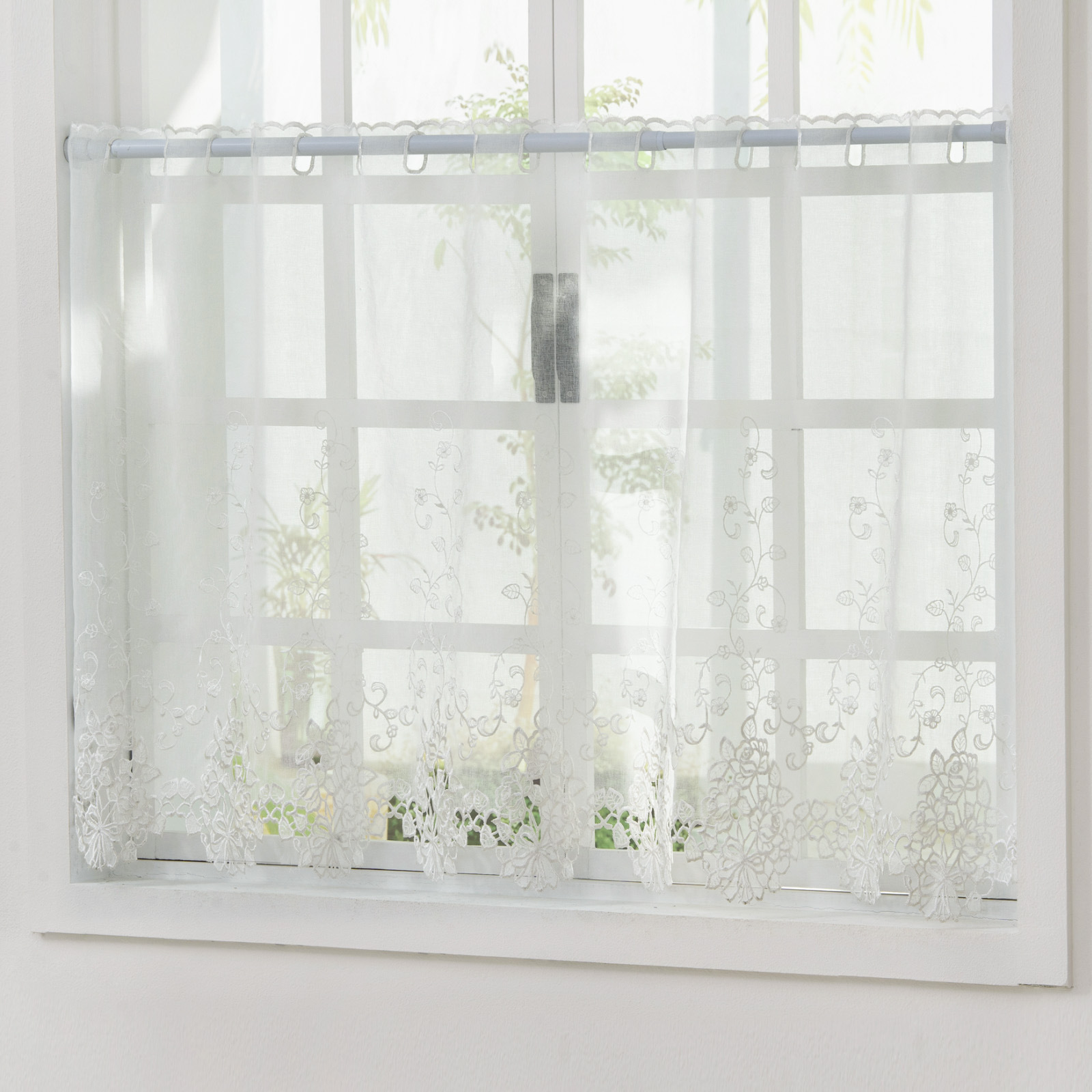 Cortina de tela de encaje bordado perforación de café corto con bordado de encaje transparente con agujeros cortina de puerta