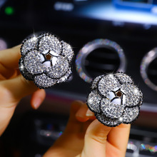 �羳܇�d��ɽ�軨���L����ˮ�A�r�����A܇�ȿ��{��޹�A�b���Ʒ