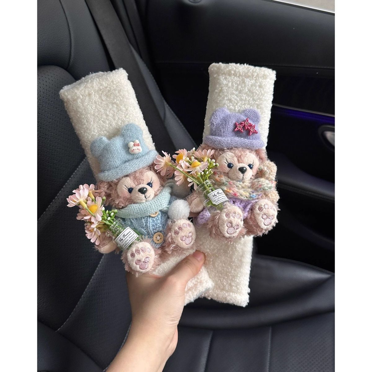 Autumn and winter car seatbelt shoulder pad, car protective cover, anti-neck strangulation, essential car accessory for new cars, car interior decoration for girls