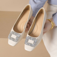 2025春季新款浅口单鞋女方头中跟鞋时尚粗跟方扣水钻真皮时装皮鞋