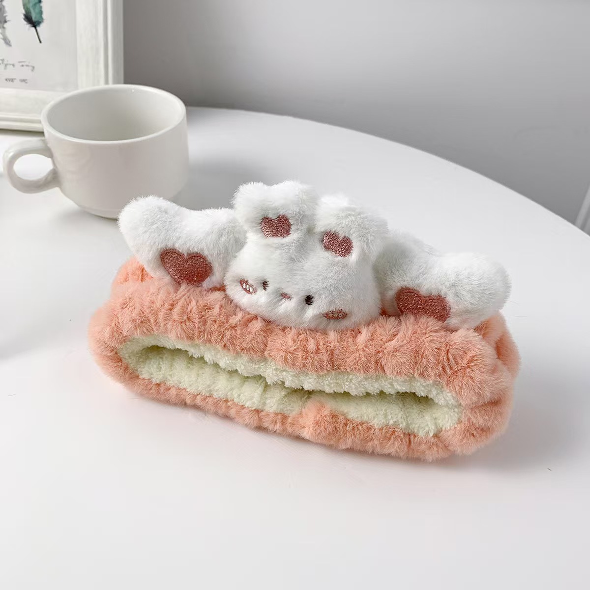 Otoño e invierno lindo oso lavado de cara con banda para el cabello, terciopelo de conejo de jade, banda para el cabello de dibujos animados tridimensional a juego, maquillaje, mascarilla facial, accesorios para el cabello