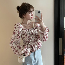 长袖方领收腰短款碎花抹胸上衣女春秋季设计感露肩一字领雪纺衬衫
