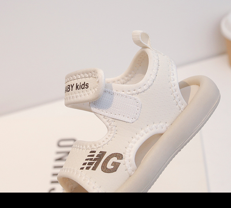 Versione coreana di sandali spessi casual, scarpe da bambino con suola morbida da spiaggia per ragazzi e ragazze, scarpe per bambini estive 2023_voghion.com