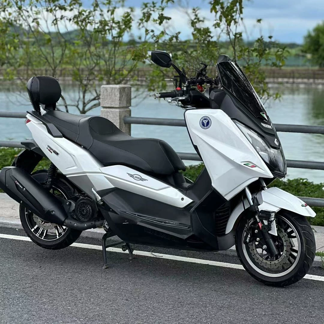Скутер Guosi Ya T10 250 см³, большой подножкой для круизных поездок