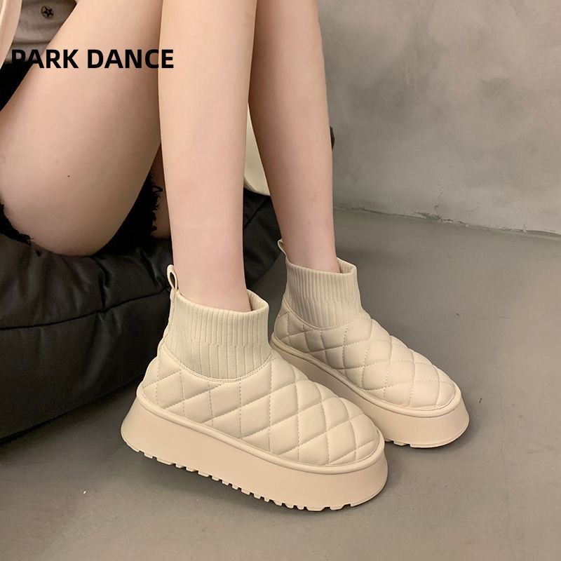 Botas de nieve de invierno para mujeres más gruesas 2024 nuevas botas de pan rojo de estilo muffin red gruesa botas de algodón del noreste