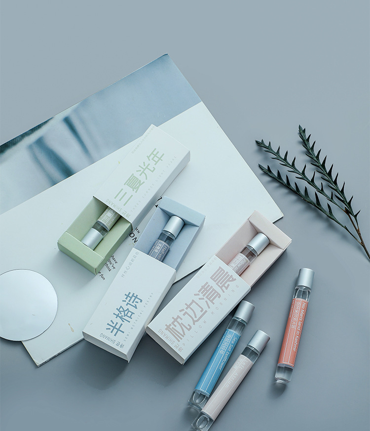 The popular online hit "Shi Mang First Love with You" roll-on perfume for female students, a fresh and light body lotion, and a roll-on perfume for no man's land undefined