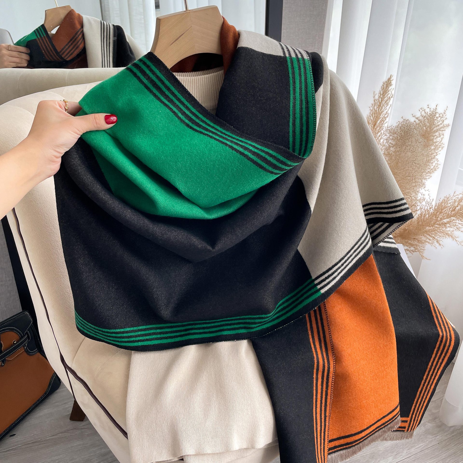 Bufanda Chal de Dos Usos de Imitación de Cachemira Térmico para Cuatro Estaciones image 3