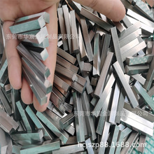 �������P��ķ�����߅�Ό���ֱ�l2*2 2.5*2.5 6*6mm�h�����F�и�