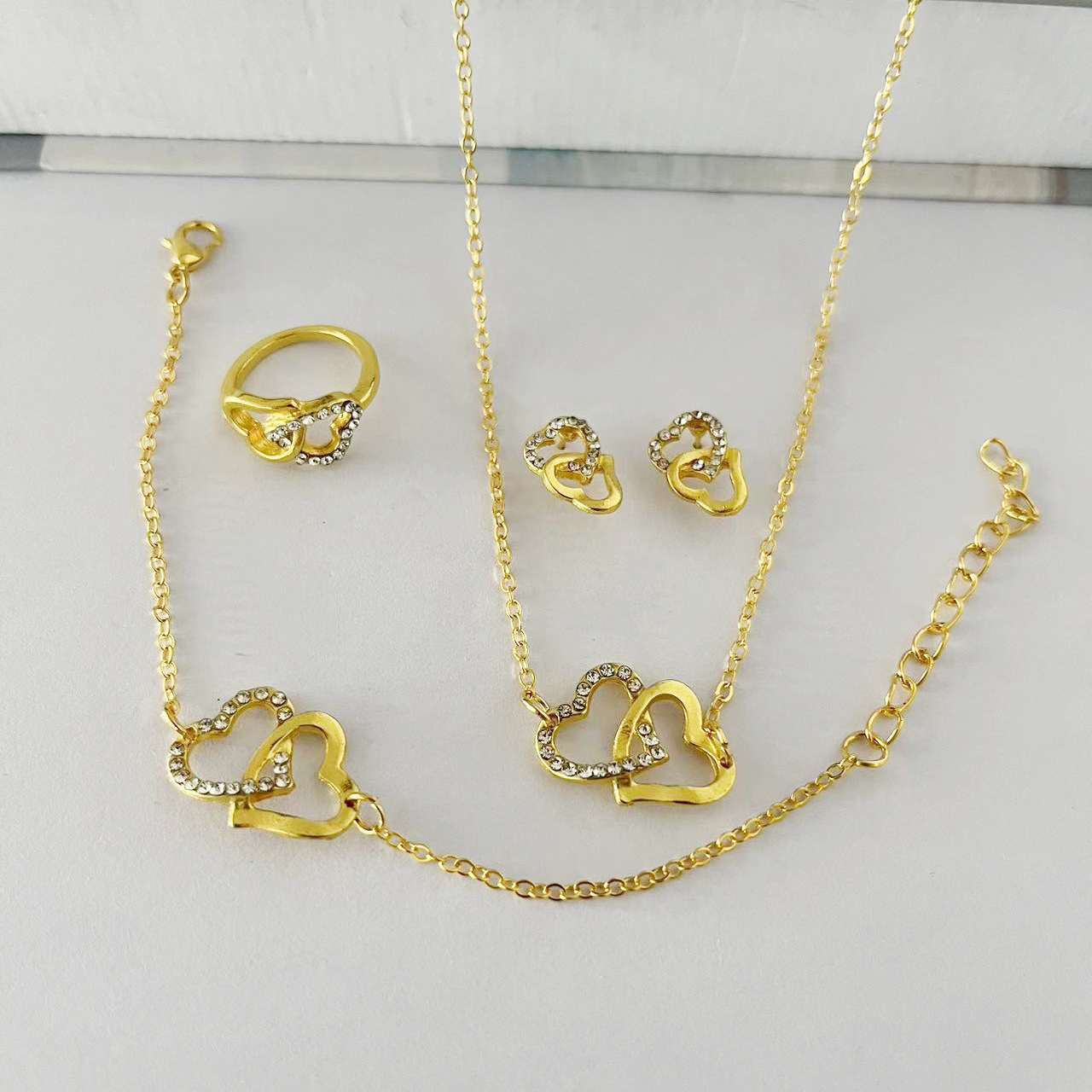 2023 nuevo reloj accesorios joyería europea y americana simple todo partido doble amor collar pulsera pendientes pulsera joyería