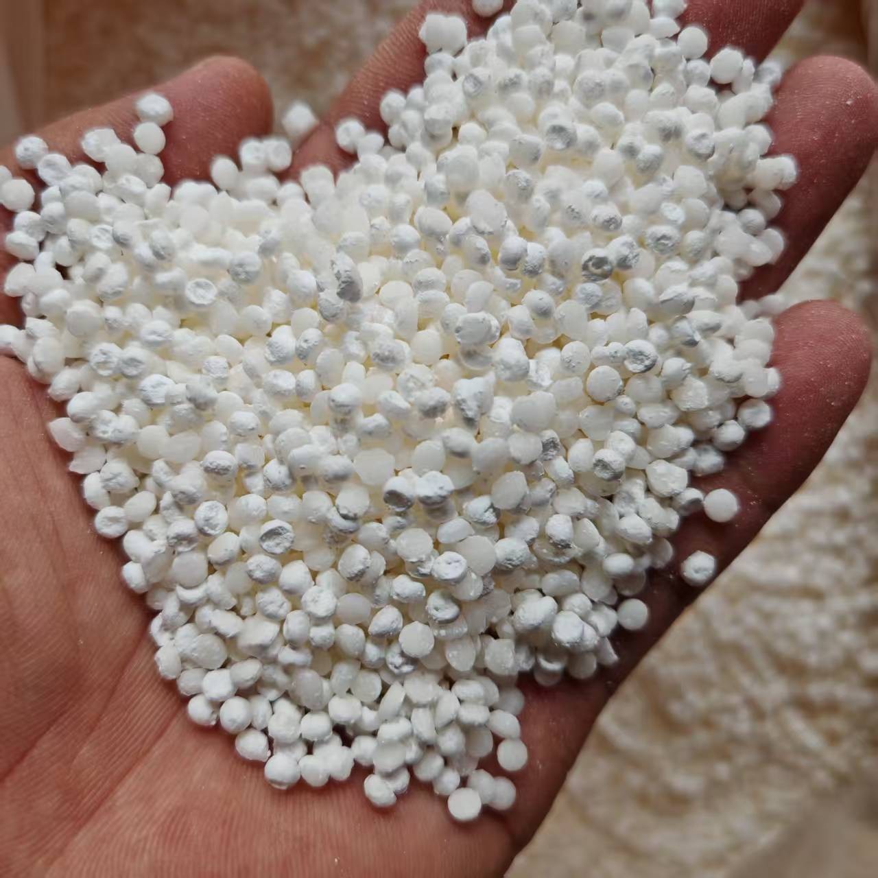 68号大豆蜡片状颗粒状捏捏乐蜡皮原料脆脆的1千克