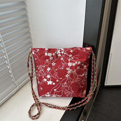New Chinese style bag underarms for women 2024 summer fashion Chinese style embroidered butterfly bucket bag simple versatile shoulder bag