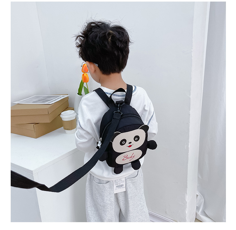 Kindergarten schoolbag for children, boys and girls, 1-3-5 years old, anti-wandering rope, cute frog, double-shoulder baby small backpack undefined