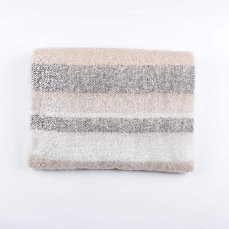 Bellissimo schema di colori ~ Sciarpa artistica in finto cashmere verde per studentesse, sciarpa calda in mohair spesso, scialle lungo_voghion.com