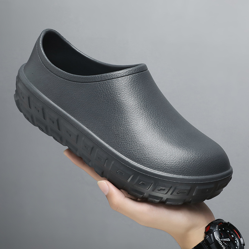 Zapatos de chef de fábrica, trabajo de cocina de verano para hombres, protección laboral, botas de lluvia, pesca de vadeo para hombres, zapatillas Baotou en stock