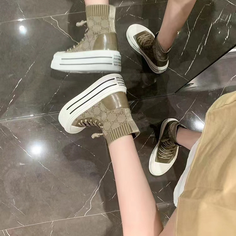 Koreanische Gestrickte Martin Stiefel für Frauen 2024 Neue Herbst Mode Lässig Vielseitig Dicken Sohlen Abnehmen Stretch Socken Kurze Stiefel für Frauen_voghion.com