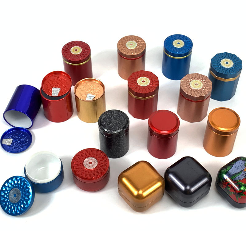 A variety of spot wholesale small mini portable tea cans metal cans 10g packaging gift box small cans tea empty box