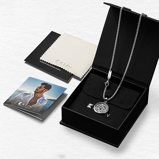 Vintage Pendant Necklace With Distressed Wave Pattern For Women_voghion.com