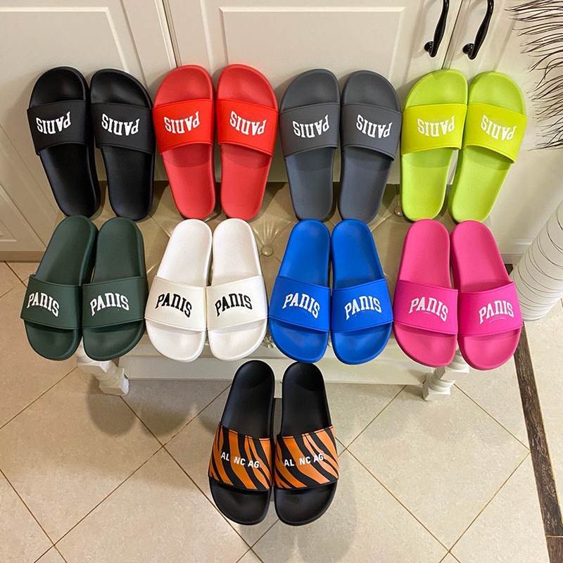 Cross-border Foreign Trade Men's Slippers Paris Trendy Brand Letter Printed Flat Slippers for Couples Outer Wear Beach Sandals