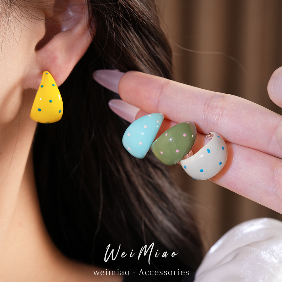 Aguja de plata goteando aceite de dopamina punto de onda C pernos pequeños frescos dulces pendientes simples ligeros de lujo alta sensación pendientes para mujeres image 3