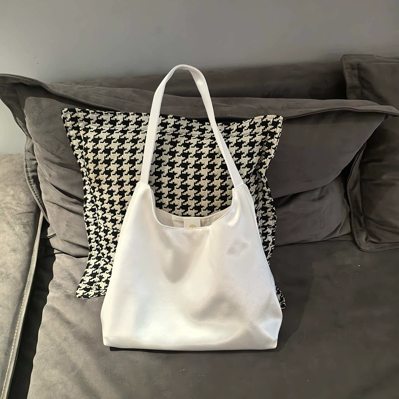 Ретро сумочка из атласа с ручной росписью, китайский стиль кошелек, handmade, индивидуальные узоры