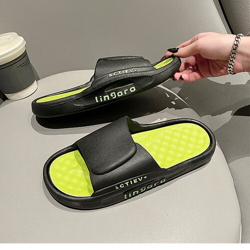 Summer fashionable men's slippers, women's slippers that feel like stepping on shit, home couples outdoor wear indoor slippers, non-slip soft bottom slippers wholesale